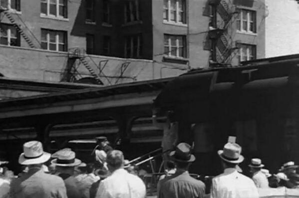 AstrosDaily's tweet photo. Pres. Franklin D Roosevelt disembarks at Union Station, Houston, during Texas Centennial 6.12.1936 #Astros #AstrosMMP http://t.co/EkV9i381jE