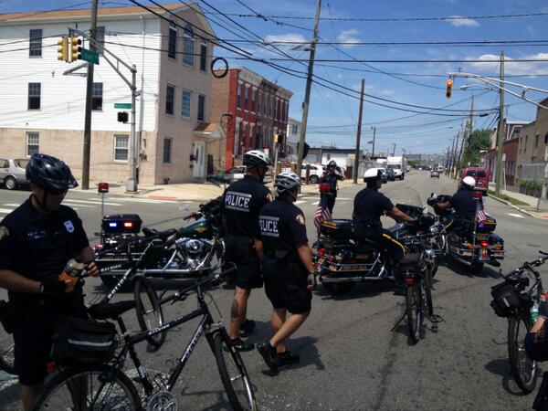 bikejc's tweet photo. JCPD bike/motorbike escort at the head of Sunday's #jcwardtour. Thanks again for keeping us safe! http://t.co/jouyYKum7r