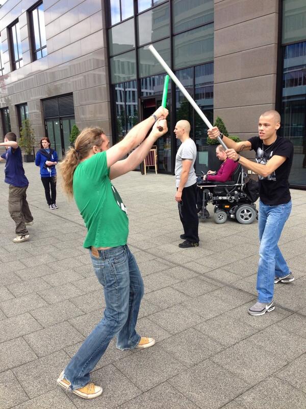 GarrettRWang's tweet photo. @fedcon #LightSaberWorkshop #fedcon2014 #MaritimHotelDüsseldorf http://t.co/NecbvZaoBO