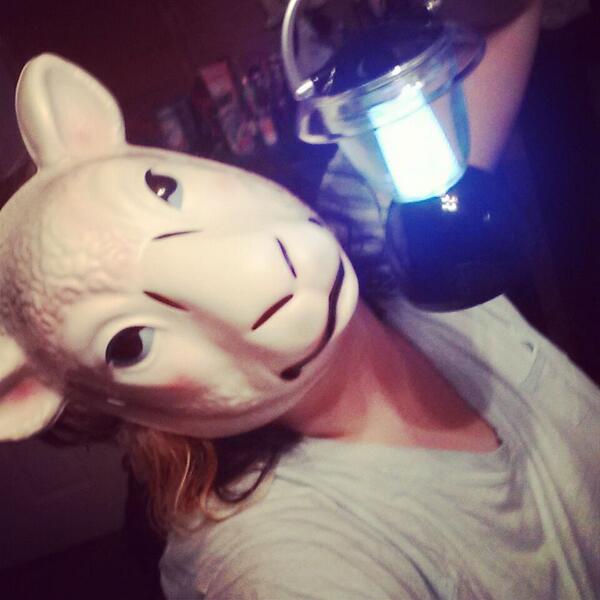 AlyciaSquires's tweet photo. #BrayWashed @WWEShop http://t.co/7Ogj2rfXTX