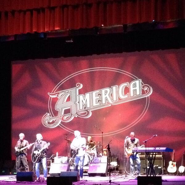 Fred_Adler's tweet photo. America is rockin T-town. http://t.co/qZOyHAHrT4