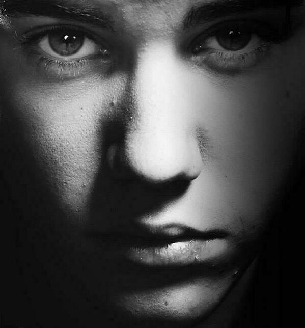 JBizzleswagID's tweet photo. YG ON RT PLEASE!! GUE KESEPIAN DISINI.. -A http://t.co/yY523vapaV