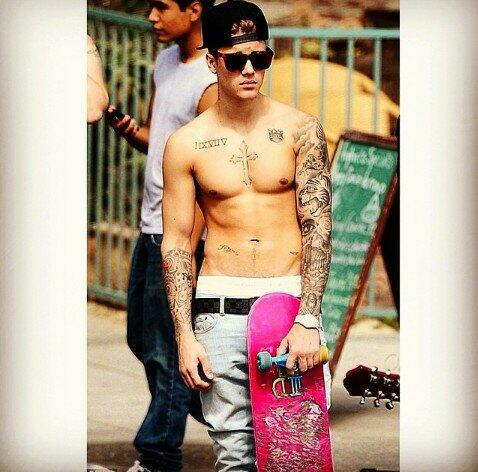 JBizzleswagID's tweet photo. YG MAU BRL PART 2 RT COBA!! http://t.co/0iw9y5v8Wk