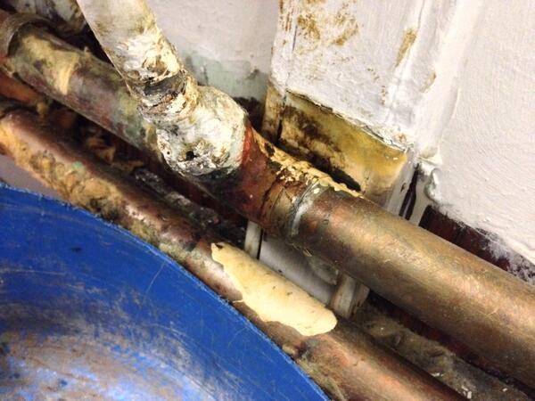 FSI_Facilities's tweet photo. Spot of #plumbing #repairs. Night time #24hourcallout FSI there for you... any time http://t.co/if89evpaNA