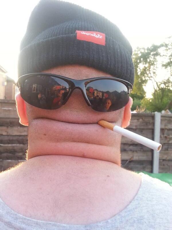 SonParecidos's tweet photo. JAJAJAJA GENIUS!! http://t.co/7Dwgj2coum