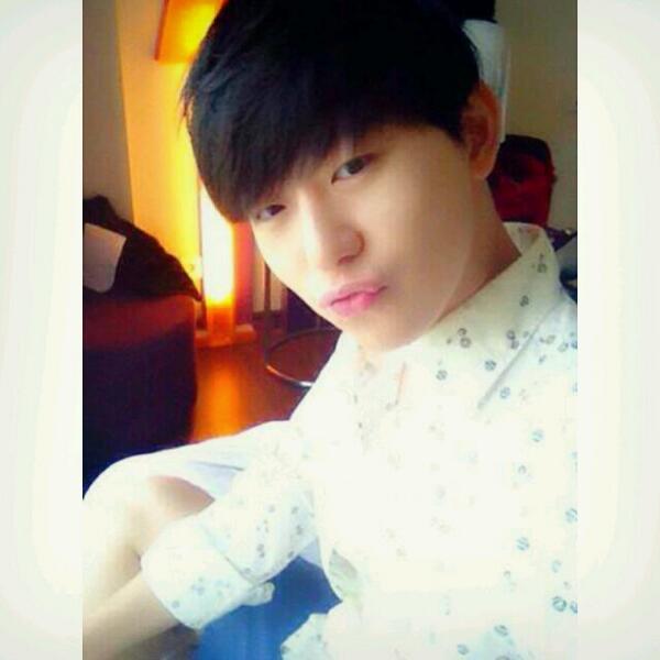 Duhh kokoo nih yang lagi manyun" lucu ahh:P <a href="/NC_Fame/">nickofernandes</a>