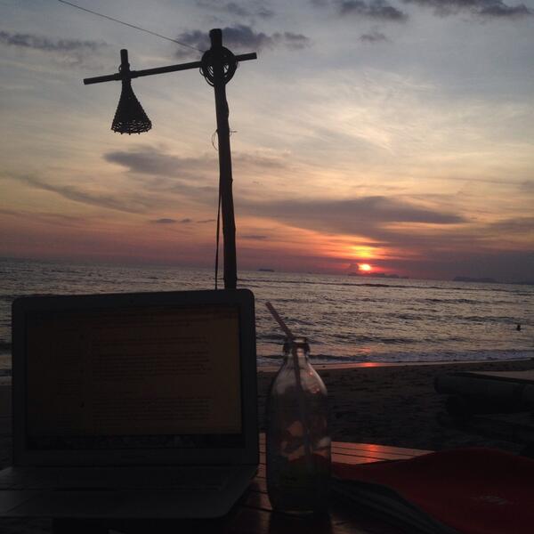 HustleandGo's tweet photo. Thanks for a great 3 wks Thailand! Best of luck w/ your coup - hoping tourists don't shy away bc they'd def miss out http://t.co/tP5BxwIWuz
