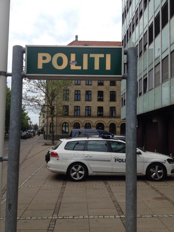 GROEDMANDEN's tweet photo. Henter min pung...@cphdistortion http://t.co/uzBzroEr8h