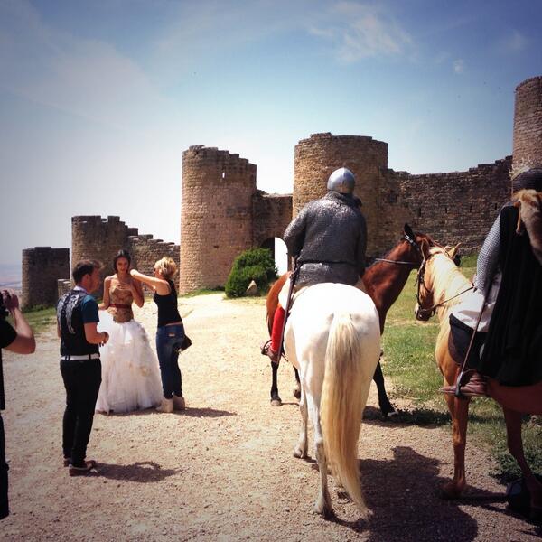 Sesiones de #moda con #novias que dan mucho juego. <a href="/Gritovisual/">GRITO COMUNICACIÓN</a> <a href="/arajuradocalero/">ara jurado calero</a> <a href="/CreacionMedievo/">HPLab [Laboratorio de Desarrollo Unizar]</a>