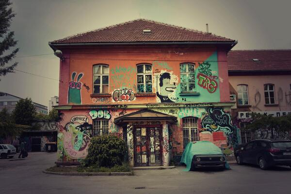 <a href="/TEC_South/">TranseuropaCaravanS </a> in #Ljubljana with #makefoodnobonbs <a href="/euroalter/">European Alternatives</a> <a href="/alezanoli/">Alessandro Zanoli</a> <a href="/TEC_NWest/">TranseuropaCaravanNW</a> #citizenspact #transeuropacaravans