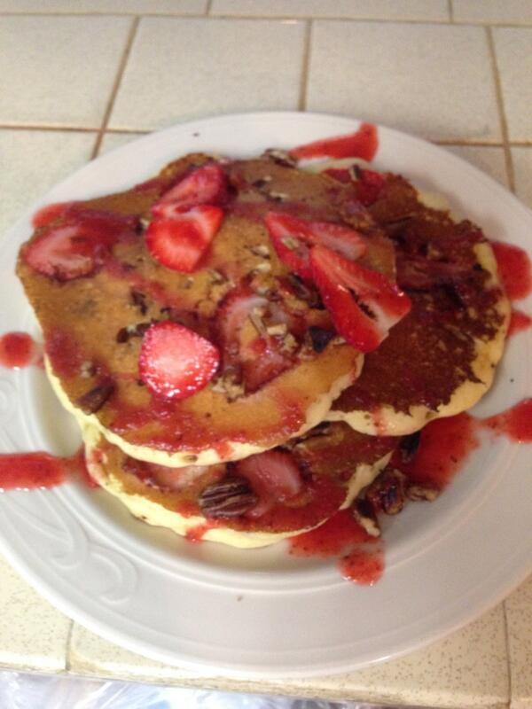 BlueRockGCGrill's tweet photo. Oh my, Strawberry-Pecan Pancakes!! I suggest you get down to Blue Rock Golf Course Grill right now!! @rjresorts http://t.co/hIQo9WIeiM