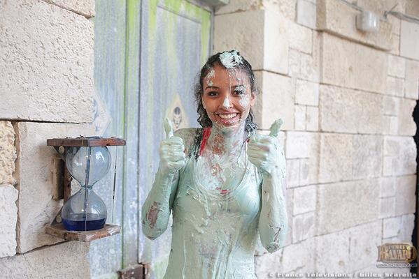 FortBoyardNet's tweet photo. Quand @floracoquerel affronte Lady Boo (@mayetche) ça donne ça ! ;) #FortBoyard RDV le 28/06 prochain sur @France2tv http://t.co/kIpGN6qbcd