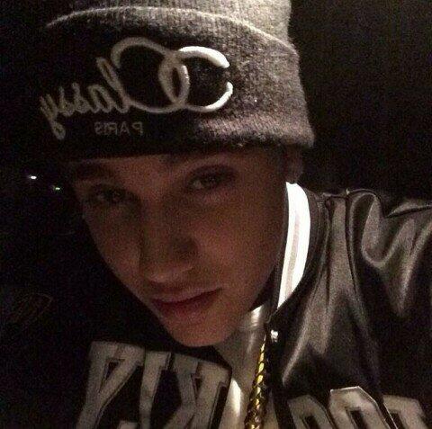 JBizzleswagID's tweet photo. Malam.. Ammy here! Ada yg mau lanjut BLS? ;;) http://t.co/dvoFBWQw4u