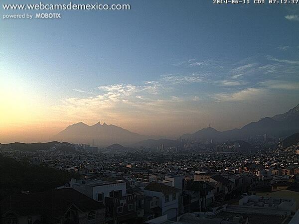 VivaAerobus's tweet image. ¡Buenos días! Así luce Monterrey, Nuevo León en estos momentos. #VIvaDestino  webcamsdemexico.com/webcam-monterr…