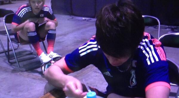 NEWS_0210's tweet photo. ハヤシをカレーの部類と思ってた慶ちゃんを見る手越の顔がヤバイ http://t.co/nHz5FVSam0