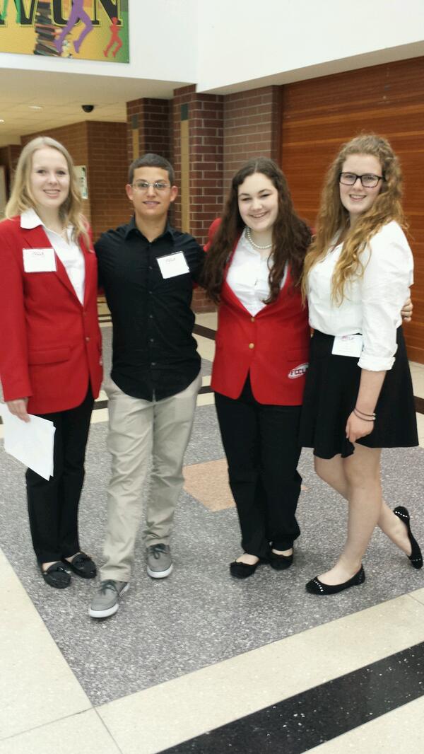 CHSFCS's tweet photo. FCCLA leadership training http://t.co/qlPGtvKfsf