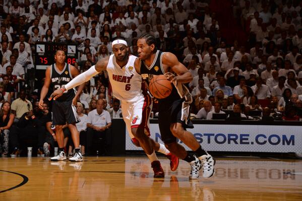 Kawhi Leonard had a career-high 29 points en route to a Spurs Game 3 win. (Getty Images)