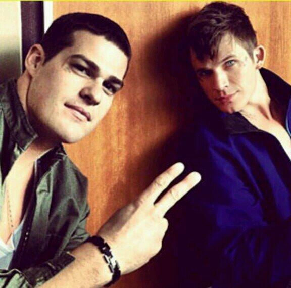 ImPrettyFlawed's tweet photo. PLEASE BRING THESE HUNKS BACK FOR A SECOND SEASON♥♥♥♥♥♥♥TV HASNT BEEN THE SAME WITHOUT THEM!!!!!!!!!!!!! #StarCrossed http://t.co/s8FVfDUa9t