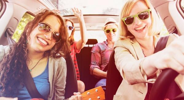 A3Noticias's tweet photo. No te multarán por usar Blablacar, pero sí habrá problemas con Uber  http://t.co/fFnBNax3ra vía @Tecnoxplora http://t.co/Iqzu5ddECY