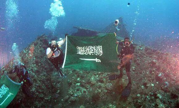 MohammadReza628's tweet photo. It's the power of GOD http://t.co/UpsfTz7fXP