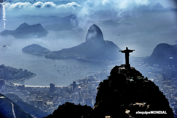 lachainelequipe's tweet photo. C'EST PARTI ! 

Bonne #CM2014 à tous :) #lequipeMONDIAL http://t.co/nq8F6xrmRB