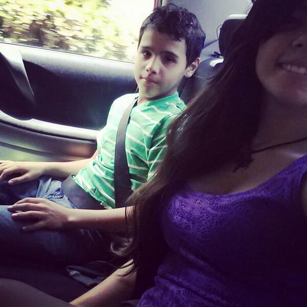 luxmariie's tweet photo. Con El Primo:3 http://t.co/Xo9i2cCSOU