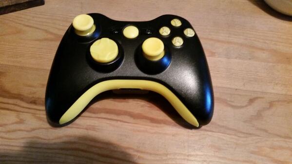ControllerCustm's tweet image. Black n yellow (8) another happy customer.