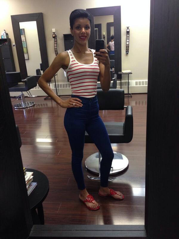BadDominicana's tweet photo. 😊 http://t.co/ENCMcrwbYK