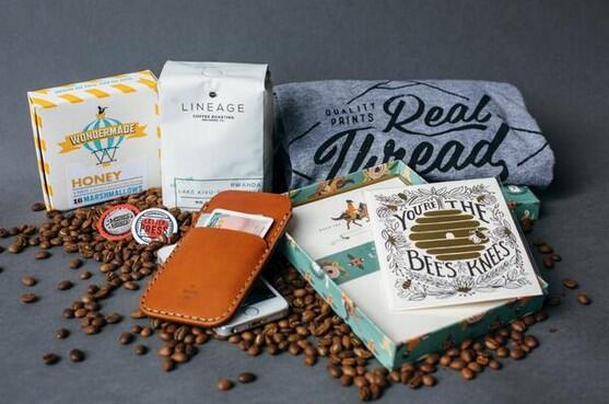 brian_cason's tweet photo. #RealThreadLovesYou @realthread is giving away a sweet package of these goods. Enter today! http://t.co/ZdyAuQMMbZ http://t.co/v1snaMVa5r