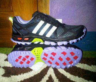 aplsneakers_'s tweet photo. Adidas Canadia 6 Original, available size 40. Order ☎088809696195 | 3276C4C9 http://t.co/2HRDHYi1my