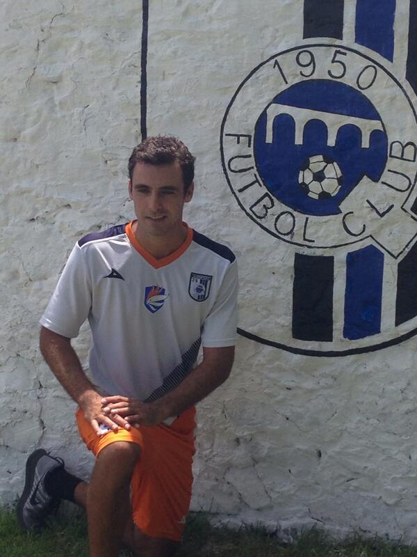 RealTimeBTC's tweet photo. #AlMomentoCyP el exseleccionado de #EUA Jhonatan Bornstein una buena adquisición para #GallosBlancos #VamosGallos http://t.co/JA5487REOS