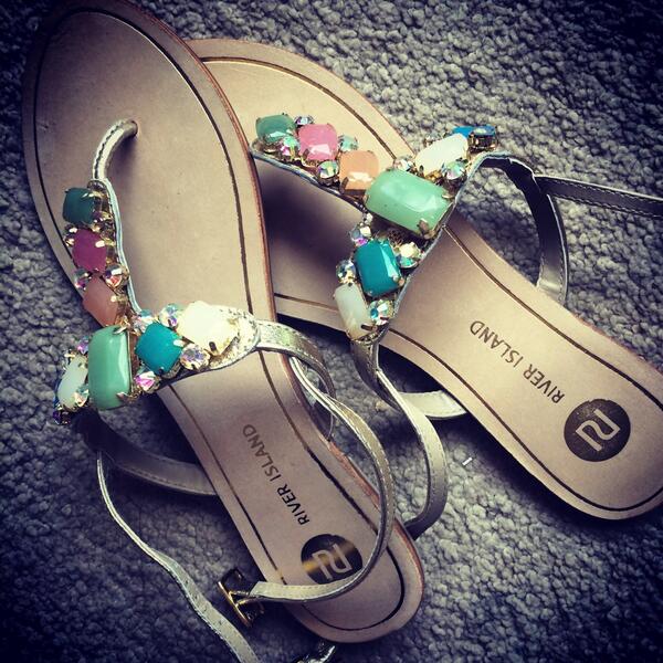 Cords85's tweet photo. Almost time for holiday! Got these little beauty's too ❤️ thank you @riverisland http://t.co/iyHfK8eaqy