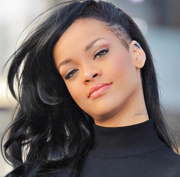 05464920252's tweet photo. @rihanna ı love you <3 ı love you ı love you http://t.co/WYwxNbshik