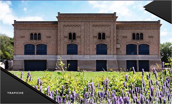 Tradición y teconología de vanguardia. Nuestra bodega fue concebida para elaborar vinos de alta gama. ¿La conocés?