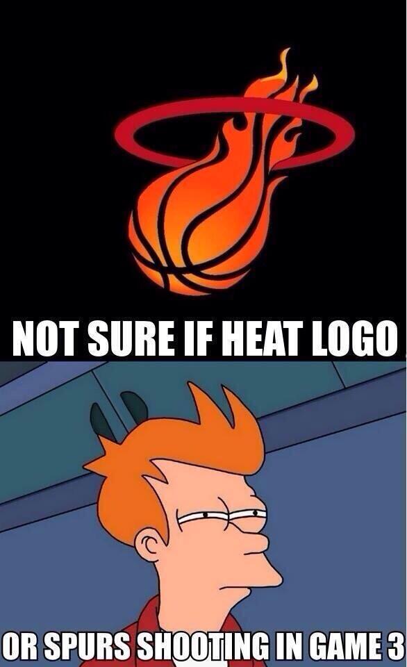 FuturamaThe's tweet photo. RT this and tweet us your favorite #FuturamaFryMemes http://t.co/09fcJsQb2s
