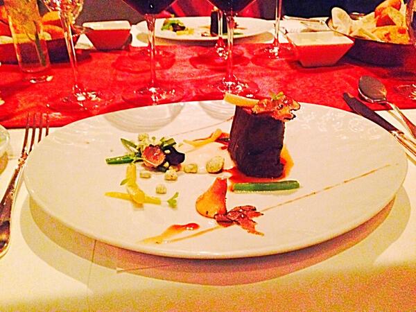 TajCampton's tweet photo. #ChefSri & Richard Dean planned an exceptional evening of delicious food paired w/wines from Spring Mountain Vineyard http://t.co/SUXQoFQYej