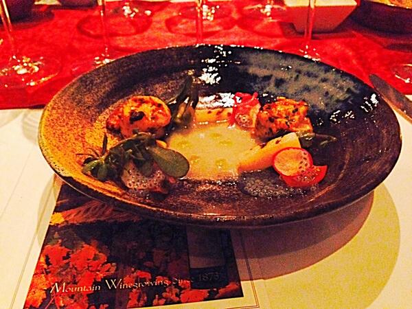 TajCampton's tweet photo. #ChefSri & Richard Dean planned an exceptional evening of delicious food paired w/wines from Spring Mountain Vineyard http://t.co/SUXQoFQYej