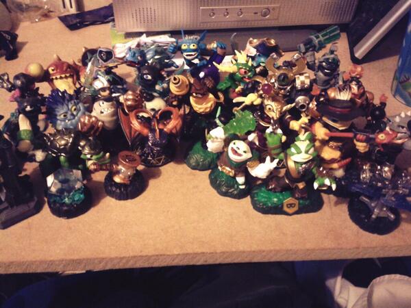 DaleyExpress's tweet photo. @GAMESColdfield my swap force skylander collection as of now http://t.co/eV7KxSGUXm