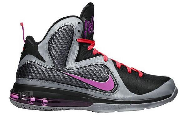 nikeid17's tweet photo. #nike #NIKELIFE http://t.co/gigHm21LVJ