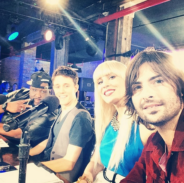 VH1Music's tweet photo. "Make A Band Famous" begins now!! Watch here --> http://t.co/UB5CaqWJAO #MABF http://t.co/WGbTkzXj9Y