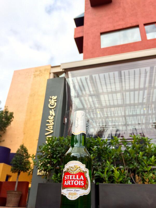 StellaArtoisMex's tweet photo. ¿Quién me acompaña por un cafecito, en este calor mexicano?
#StellaTomandoCafe http://t.co/lwShCeaAt1