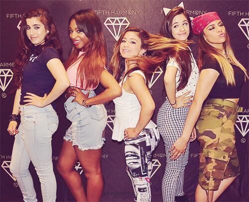 anna5Harmony's tweet image. BOSS #PreOrderFifthHarmonyBOSS  smarturl.it/5HBOSS