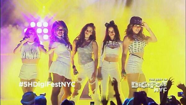 anna5Harmony's tweet image. BOSS #PreOrderFifthHarmonyBOSS  smarturl.it/5HBOSS