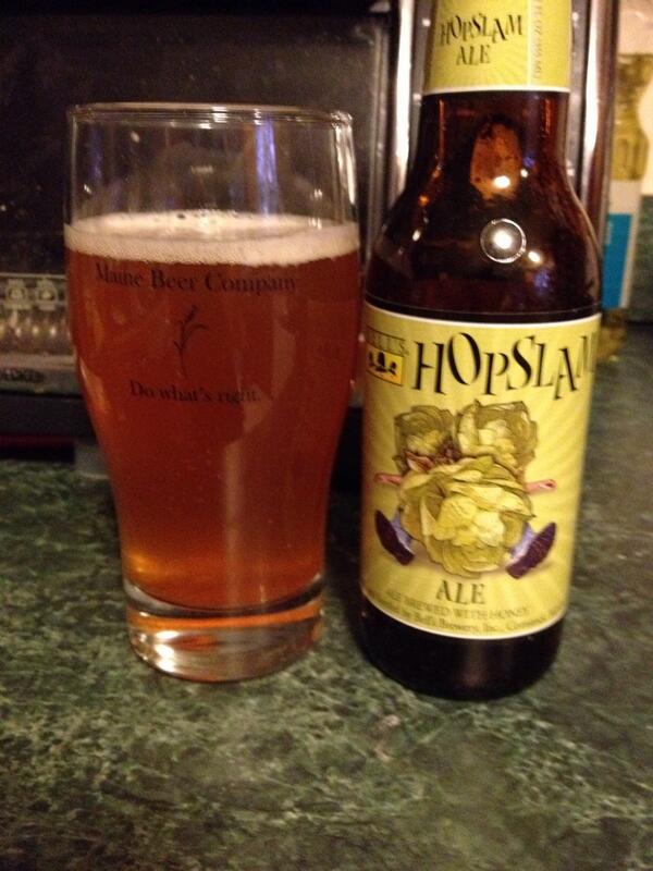 Champ186's tweet photo. Enjoying a fine Bells Hopslam. #Bells #Hopslam #ipa http://t.co/vy5gaRAyEV