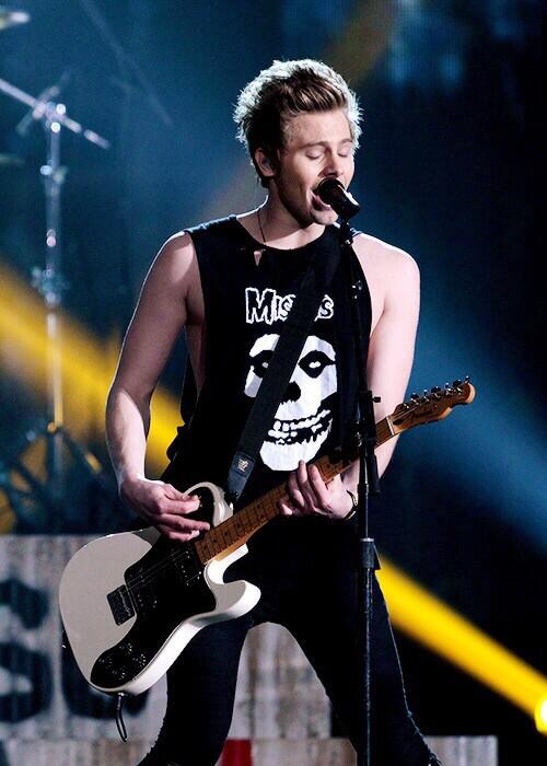 nanaharmonizer's tweet image. #PreOrderFifthHarmonyBOSS