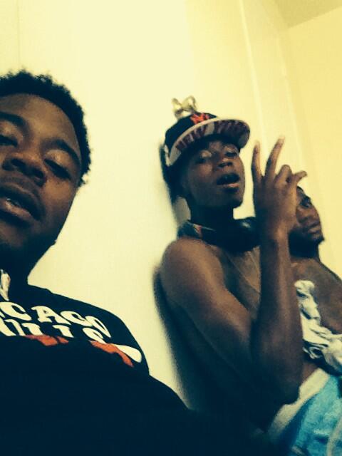 BigSavage__'s tweet photo. Savage squad bitch we really wit the shits boy 🙌🔫😈 http://t.co/rUKy22noTV