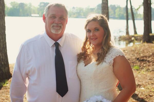 Sam_Bam5's tweet image. Superman #dspdads @deepsouthpout @gshermanclothes @TFstarkville @929_Coffee @LovePoppyJewels @StarkvilleGrill