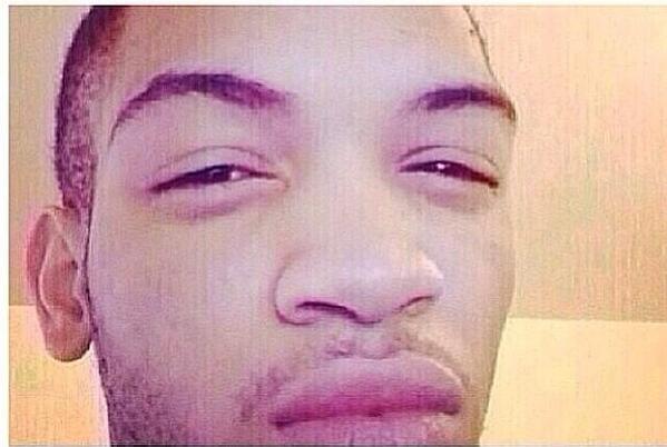 MoroccanProbz's tweet photo. "where are you from?"
"morocco"
"so do you speak French" http://t.co/KVHzBHJ8OU