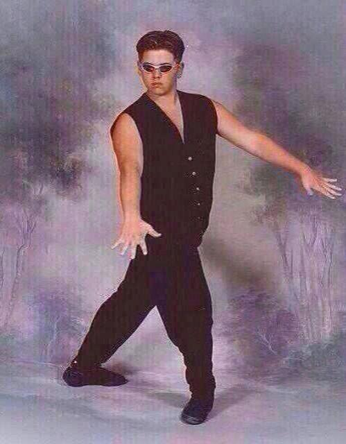 SpeakComedy's tweet photo. when u turn ur light off and try to find ur bed http://t.co/CFpKi8xdIN