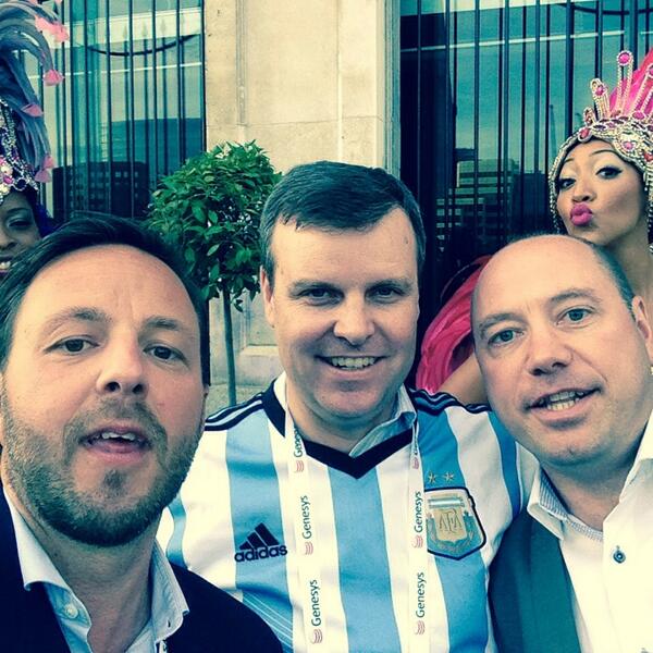 moveymind's tweet photo. Selfie competition #GForce14 http://t.co/aPe76rzWJz